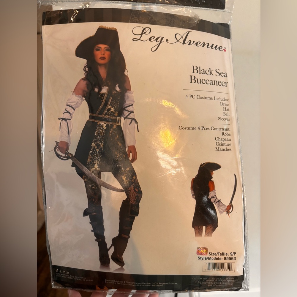Leg Avenue Women's Black Sea Buccaneer Sexy Pirate Costume size Small - Picture 9 of 11